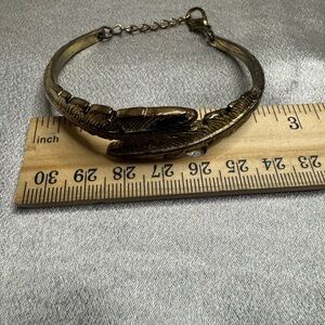 Vintage -Style Gold tone Feather Bracelet